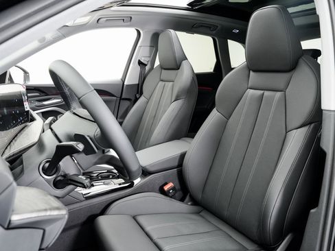 New 2025 Audi Q5 Premium Plus image 8