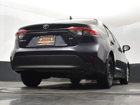 Used 2023 Toyota Corolla LE FWD image 13