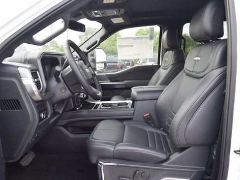 New 2025 Ford F350 Platinum w/ FX4 Off-Road Package image 18