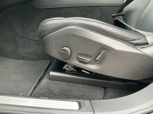 Certified 2023 Volvo XC60 B5 Core FWD image 28