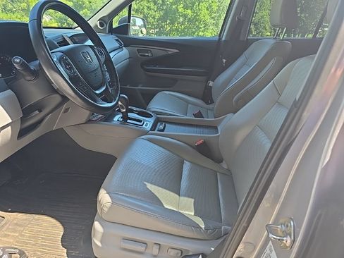 Used 2019 Honda Ridgeline RTL-T image 4
