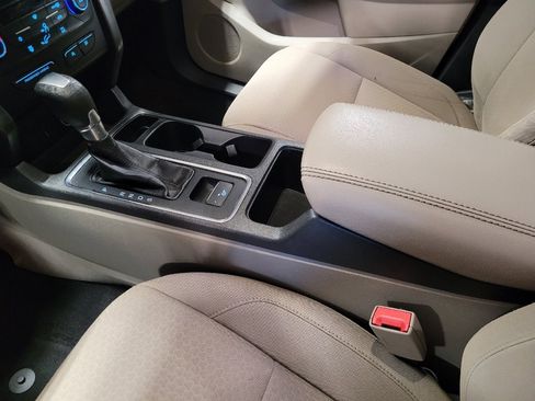 Used 2017 Ford Escape SE FWD image 26