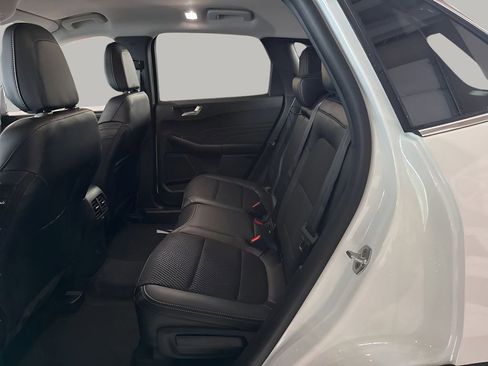 New 2025 Ford Escape SE FWD image 19