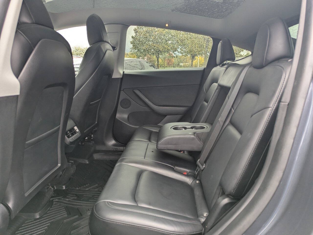Used 2021 Tesla Model Y Long Range AWD/4WD image 14