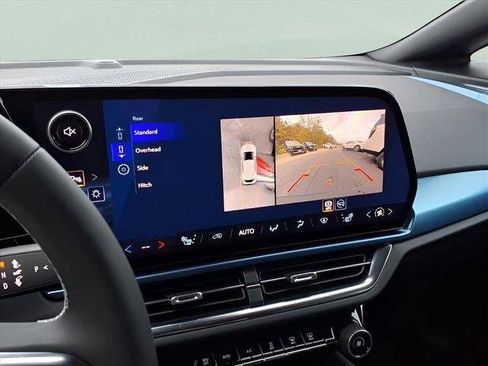 New 2026 Chevrolet Equinox EV LT image 26