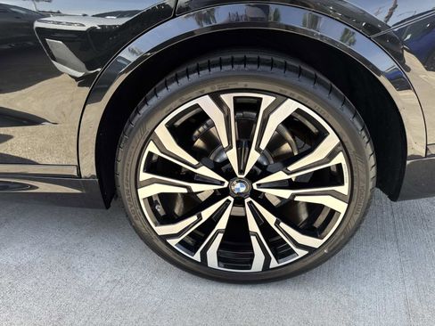 Certified 2024 BMW X7 xDrive40i w/ M Sport Package image 7