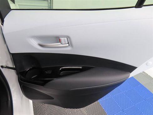 Used 2024 Toyota Corolla SE FWD image 32