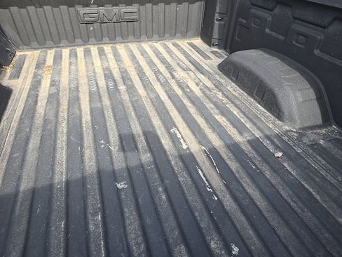 Used 2022 GMC Sierra 2500 Pro w/ Convenience Package image 5