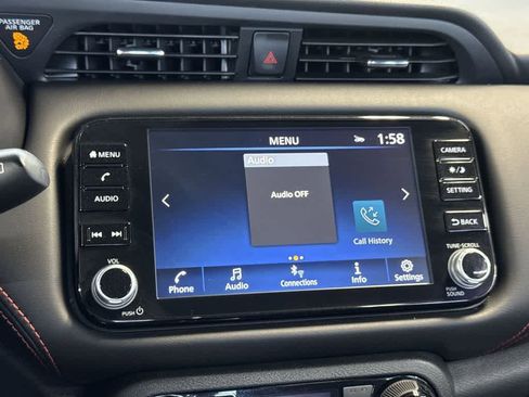 Used 2023 Nissan Kicks SR w/ SR Premium Package FWD image 18