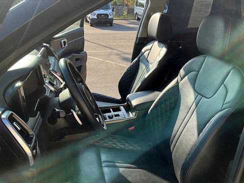 Used 2023 Kia Sorento SX image 24