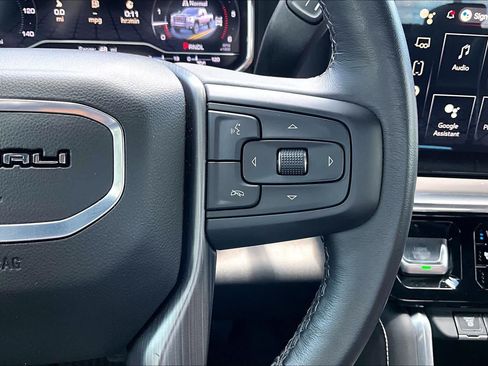 Used 2024 GMC Sierra 3500 Denali Ultimate AWD/4WD image 23