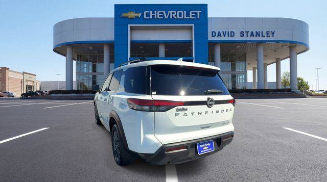 Used 2023 Nissan Pathfinder SV AWD/4WD image 6