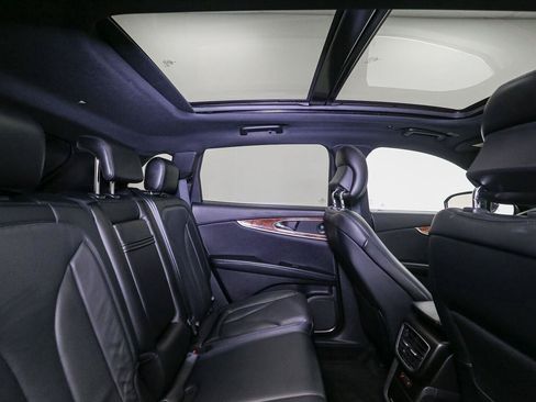 Used 2019 Lincoln Nautilus Reserve w/ Driver Assistance Package AWD/4WD image 24