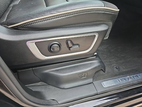 Used 2022 RAM 1500 Laramie image 85