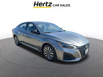 Used 2024 Nissan Altima 2.5 SV