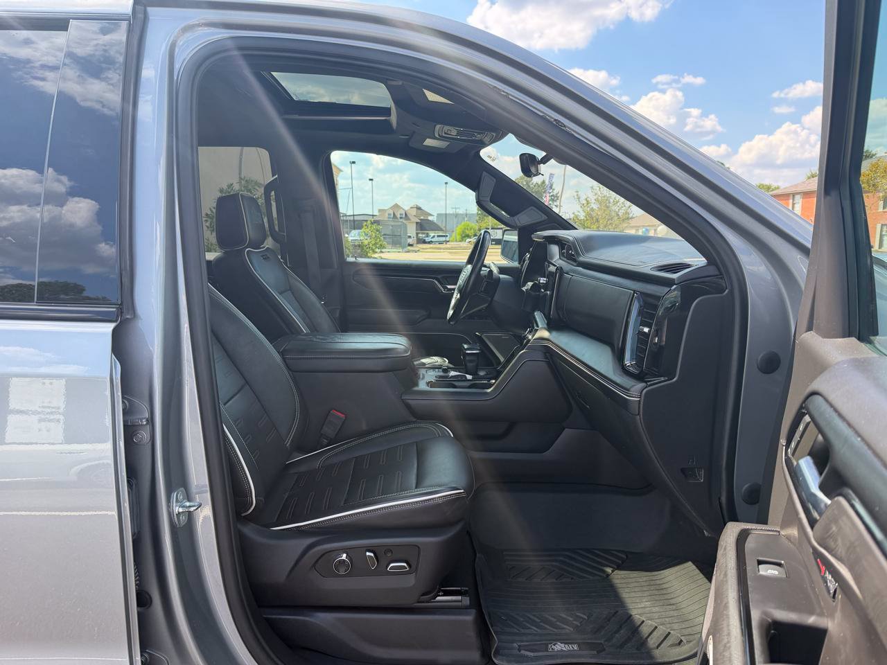 Used 2023 GMC Sierra 1500 AT4X w/ AT4X AEV Edition AWD/4WD image 7
