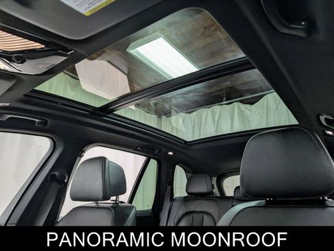 Used 2022 BMW X5 M50i w/ Premium Package image 17