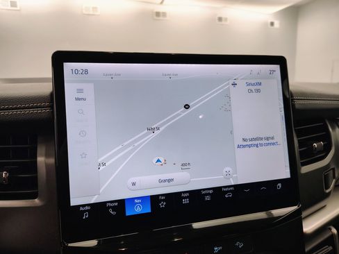 Used 2024 Ford Expedition Max XLT image 5