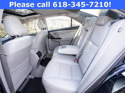 Used 2017 Toyota Camry XLE image 21