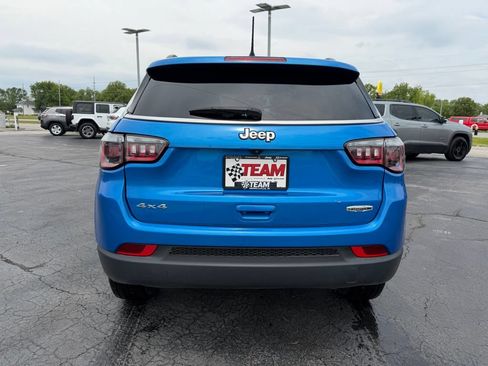 Used 2022 Jeep Compass Latitude AWD/4WD image 6