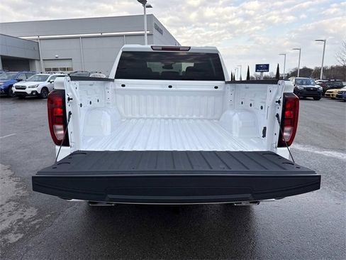 New 2026 GMC Sierra 1500 Elevation image 6