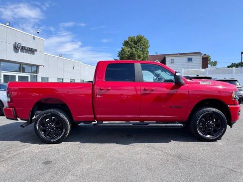 Used 2024 RAM 2500 Big Horn w/ Night Edition AWD/4WD image 9