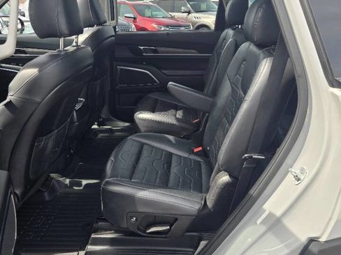 Used 2021 Kia Telluride SX w/ SX Prestige Package AWD/4WD image 13
