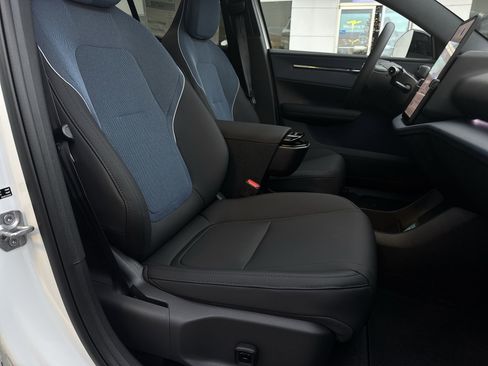 New 2026 Volvo EX30 Cross Country Ultra image 29