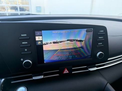 New 2026 Hyundai Elantra Hybrid FWD image 22