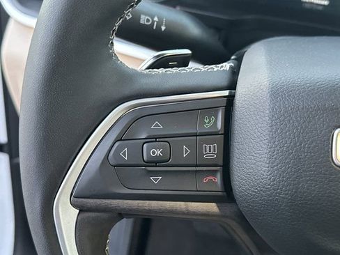 Used 2023 Jeep Grand Cherokee 4WD 4xe w/ Luxury Tech Group II image 31