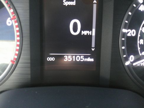 Used 2023 Lexus GX 460 Premium image 23