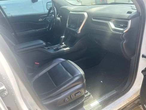 Used 2019 GMC Acadia SLT image 13