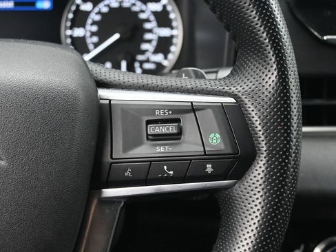 Used 2024 Mitsubishi Outlander SE image 12