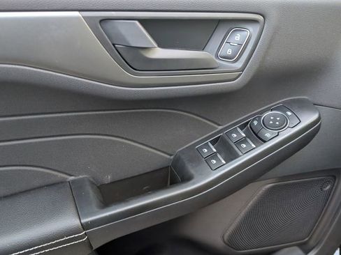 New 2026 Ford Escape Active FWD image 3