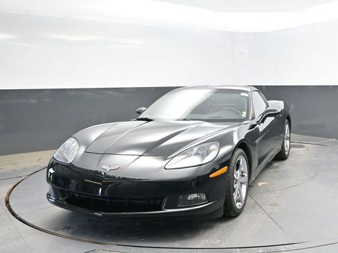 Used 2009 Chevrolet Corvette Coupe w/ Preferred Equipment Group RWD image 5