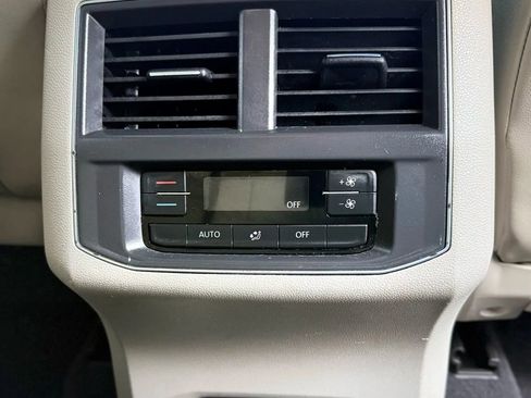 Used 2019 Volkswagen Atlas SE image 35