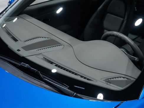 Used 2015 Porsche 911 Targa 4 AWD/4WD image 17