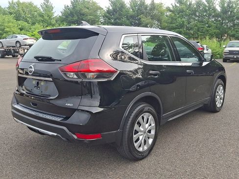 Used 2018 Nissan Rogue S AWD/4WD image 6