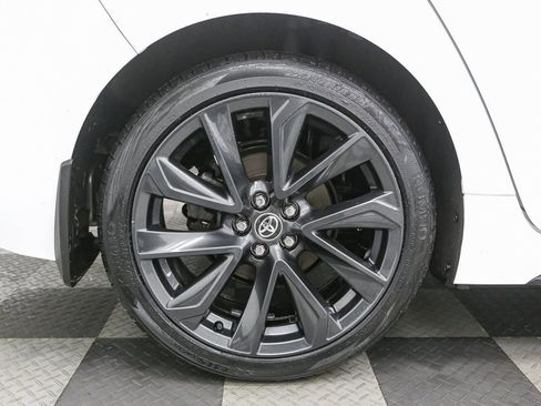 Used 2023 Toyota Corolla SE w/ Carpet Mat Package (TMS) FWD image 17