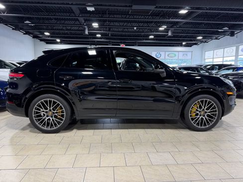 Used 2021 Porsche Cayenne Coupe AWD/4WD image 26