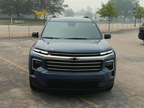 Certified 2024 Chevrolet Traverse LT AWD/4WD image 3
