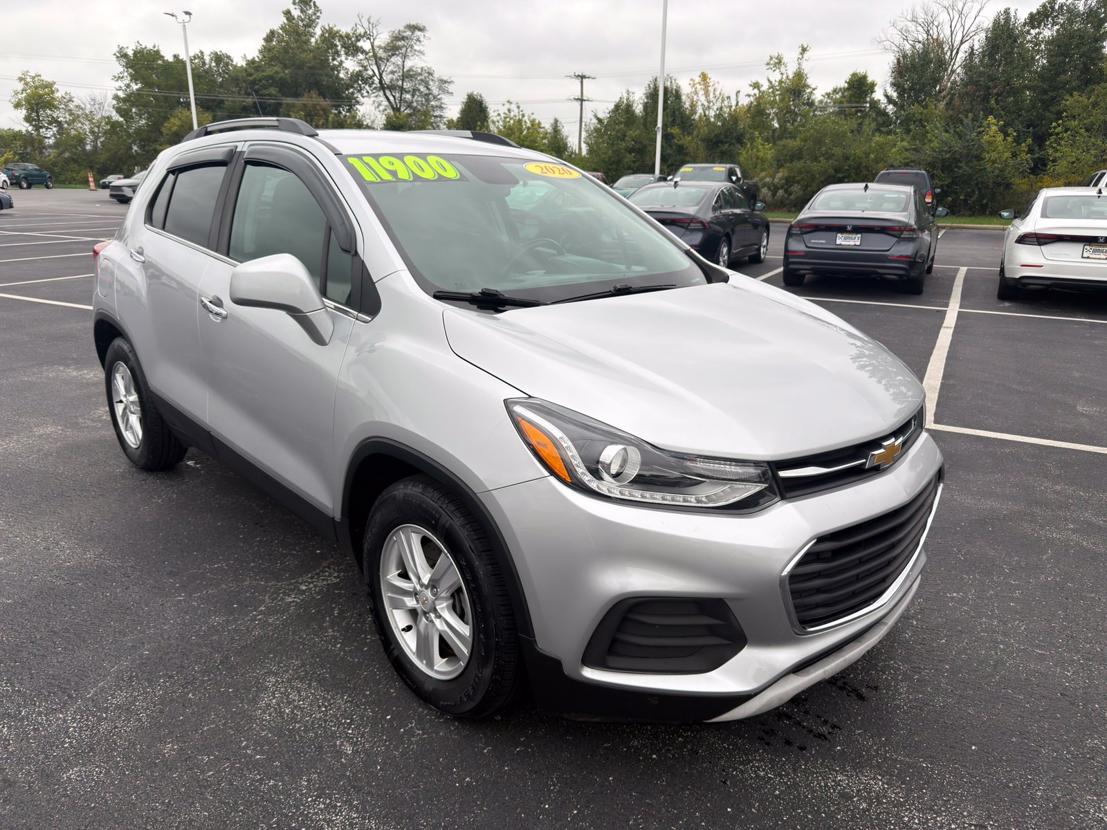 Used 2020 Chevrolet Trax LT w/ LT Convenience Package FWD image 8