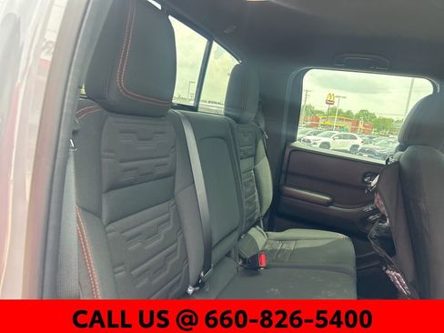 Used 2025 Nissan Frontier PRO-4X w/ Pro Convenience Package AWD/4WD image 8