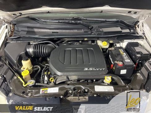 Used 2013 Dodge Grand Caravan SE FWD image 4