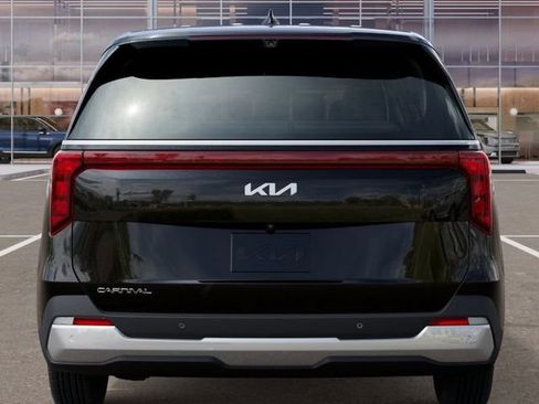 New 2026 Kia Carnival FWD image 13
