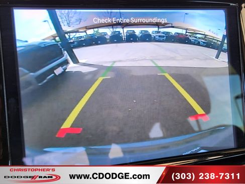 Used 2023 Chrysler Pacifica Limited FWD image 12