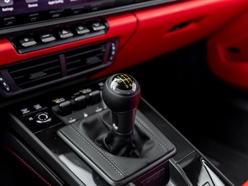 Used 2026 Porsche 911 GT3 image 32