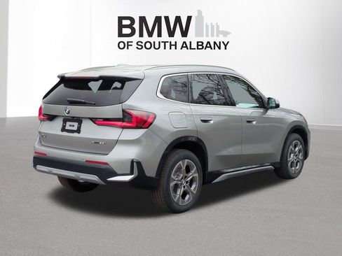 New 2026 BMW X1 xDrive28i w/ Convenience Package AWD/4WD image 4