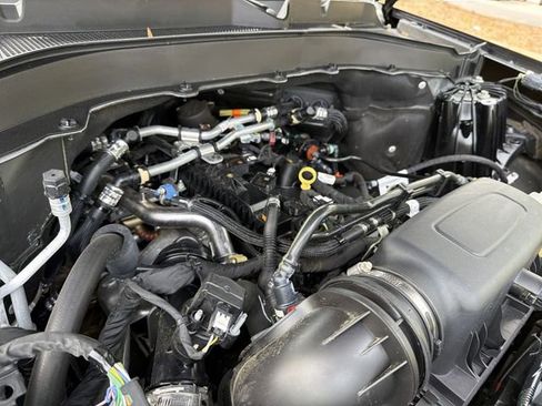 Used 2023 Ford Explorer XLT w/ Equipment Group 202A RWD image 28