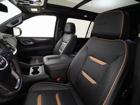 Used 2023 GMC Yukon XL AT4 w/ AT4 Premium Plus Package image 12